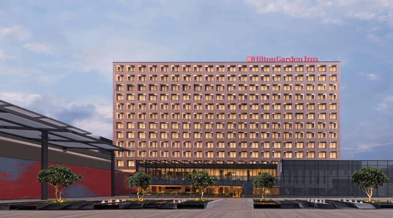 Hilton Garden Inn Bengaluru Embassy Manyata Business Park Zewnętrze zdjęcie